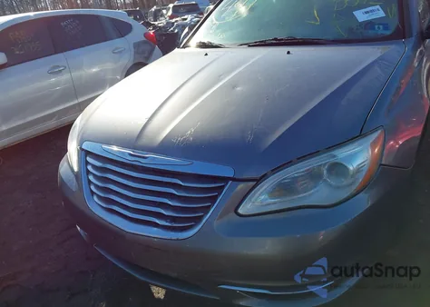 2013 Chrysler 200 Lx из США, поврежденный, VIN 1C3CCBAB0DN733128